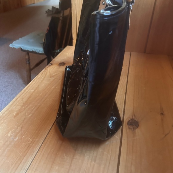 Black Patent Leather Tote Bag - Picture 4 of 7